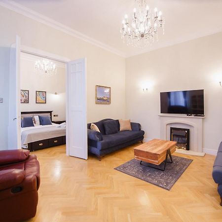 Apartament Retro Vibes Near Piata Unirii Oradea Zewnętrze zdjęcie